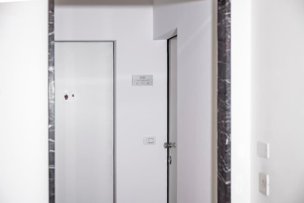 B&B Gocciadoro 26 Nuovo, Climatizzato, Zona Ospedale, Posto Auto Trento Exterior photo